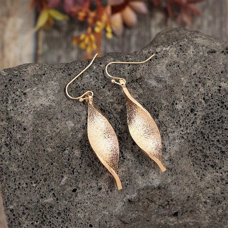 Fashionable Rotating Alloy Easy Earrings — Gift for Her